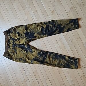 Lululemon Textured Tech Pant